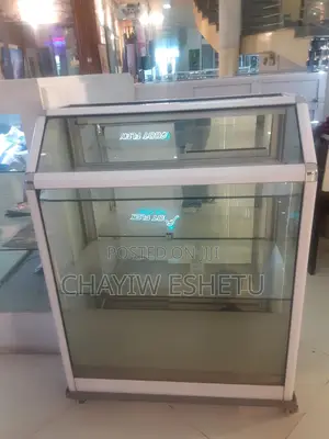 Photo - ብርሀነኔ አደረ ሞል 1ኛ ፎቅ ላይ ዲስፕሌይ ና ውስጡ ያለሁ እቃ እንሸጣለን ሦስቱን ዲስፕሌይ በ75000