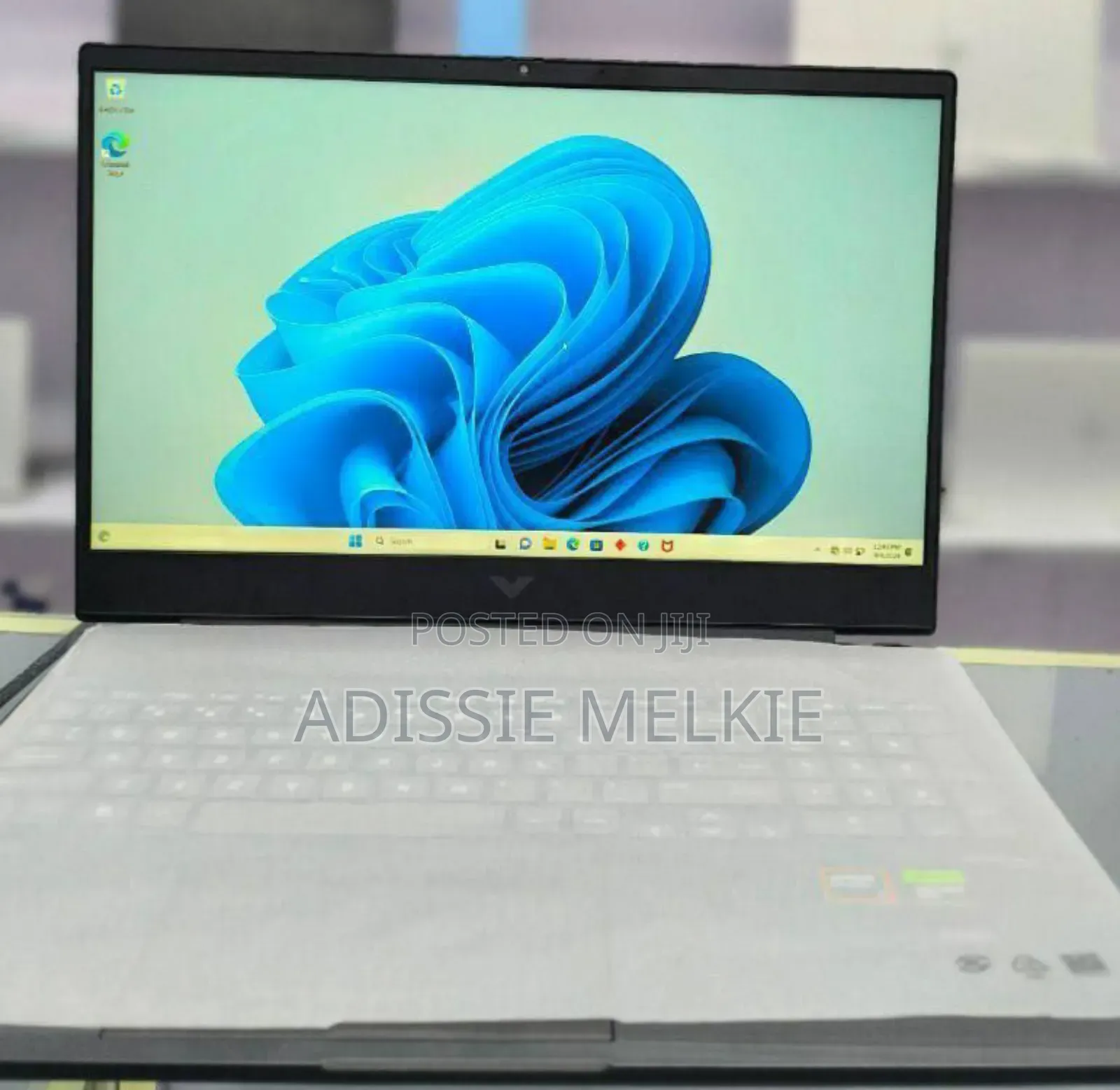 New Laptop HP Victus 16 16GB AMD Ryzen 7 SSD 1T