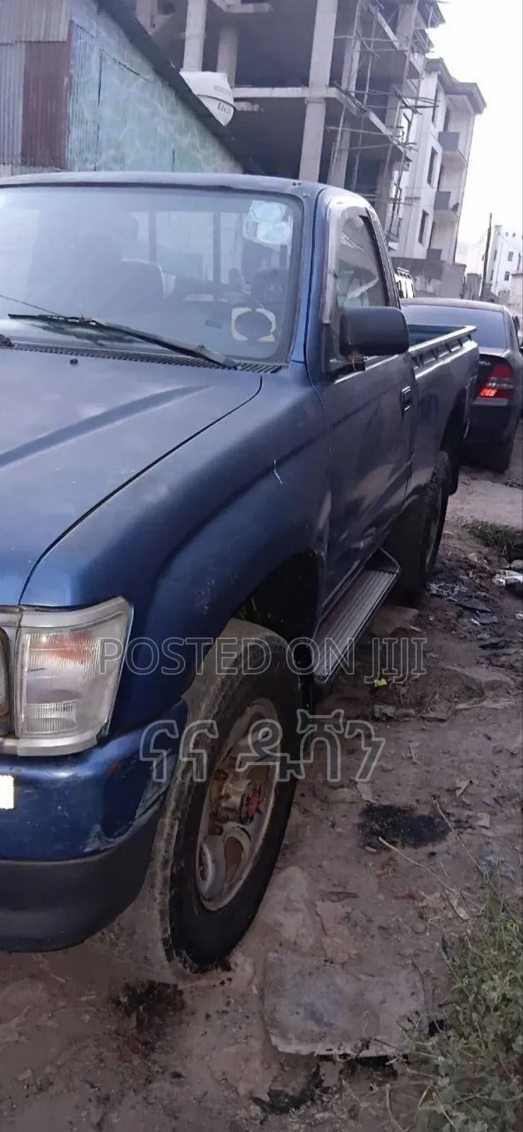 Toyota Hilux 2000 Blue