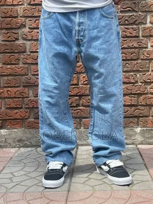 Photo - Baggy Jeans