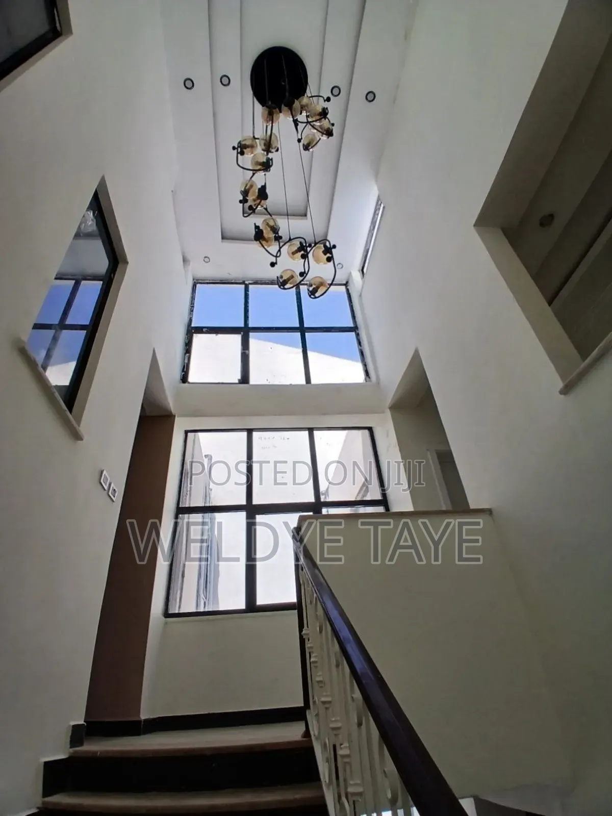 Furnished 6bdrm House in Bole for sale