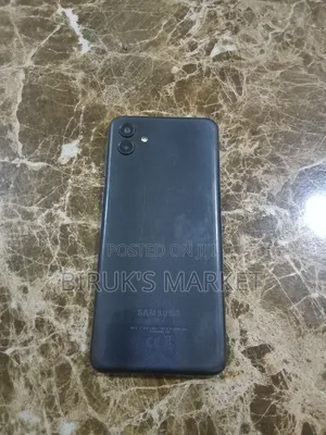 Samsung Galaxy A04 64 GB Black