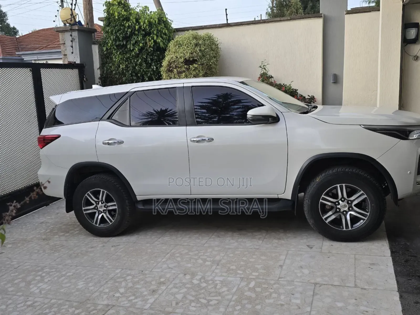 Toyota Fortuner 2.4 D RWD 2017 White
