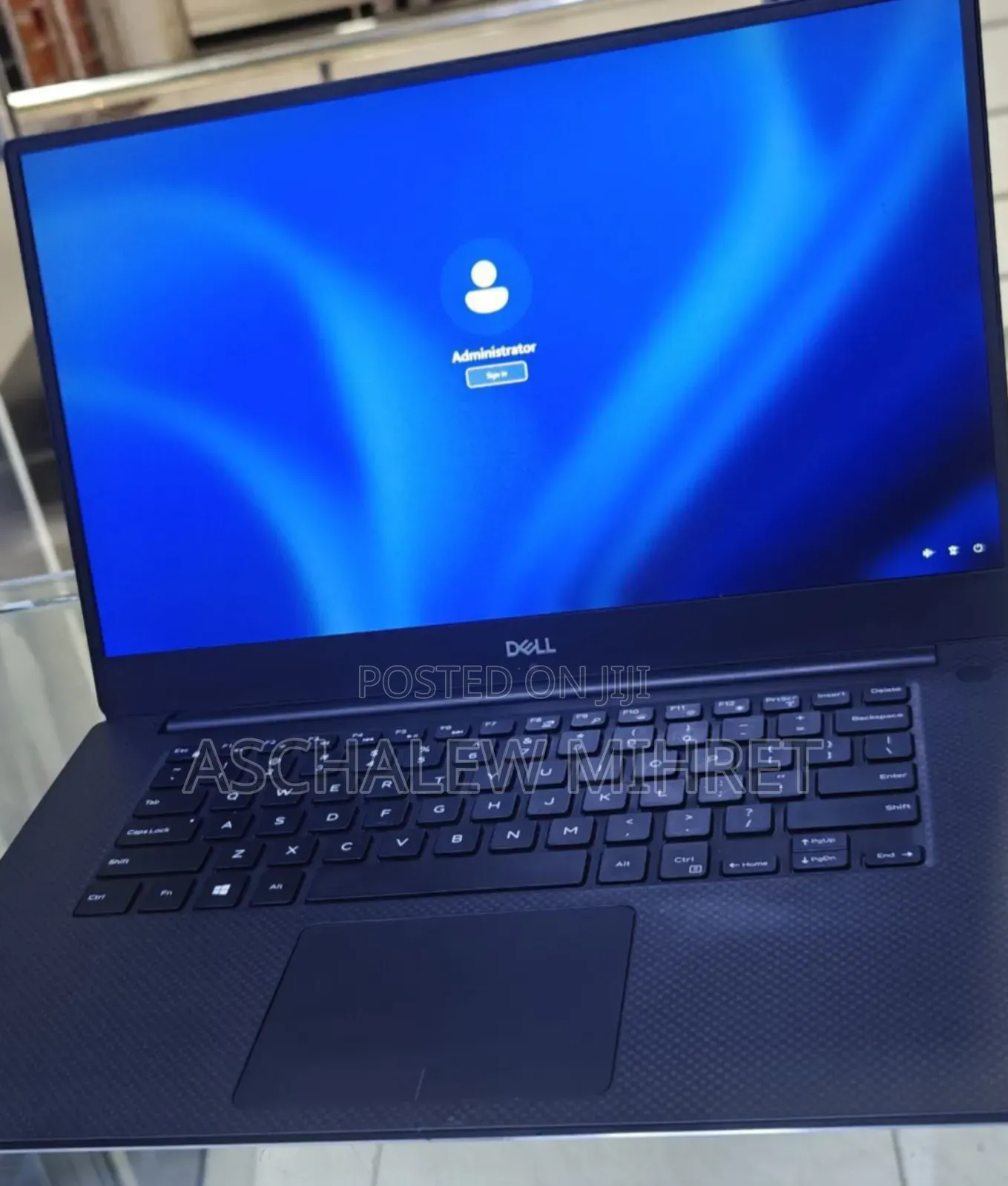 New Laptop Dell Precision 15 3520 16GB Intel Core I7 SSD 512GB