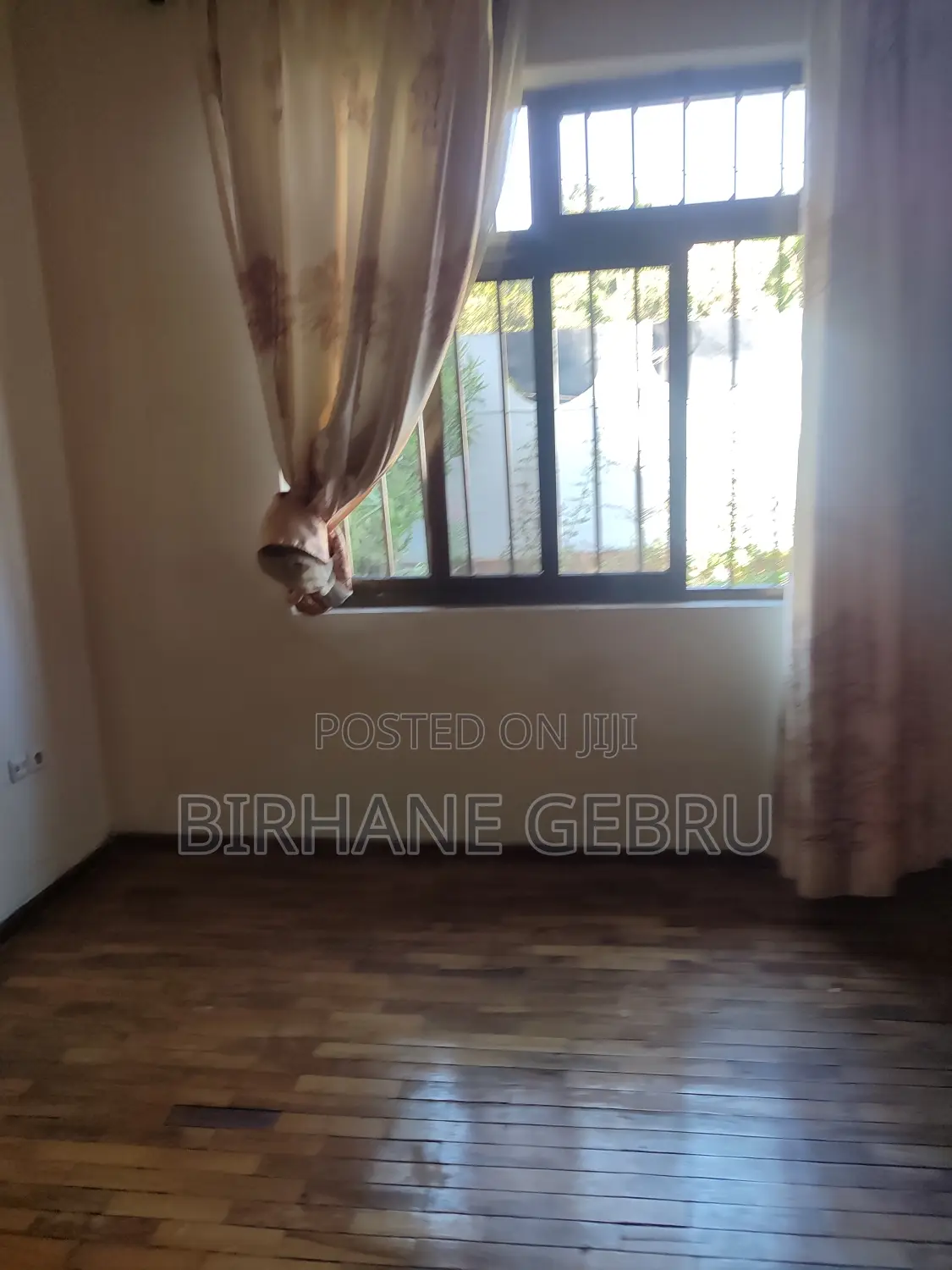 5bdrm Villa in Villa House, Bole for rent