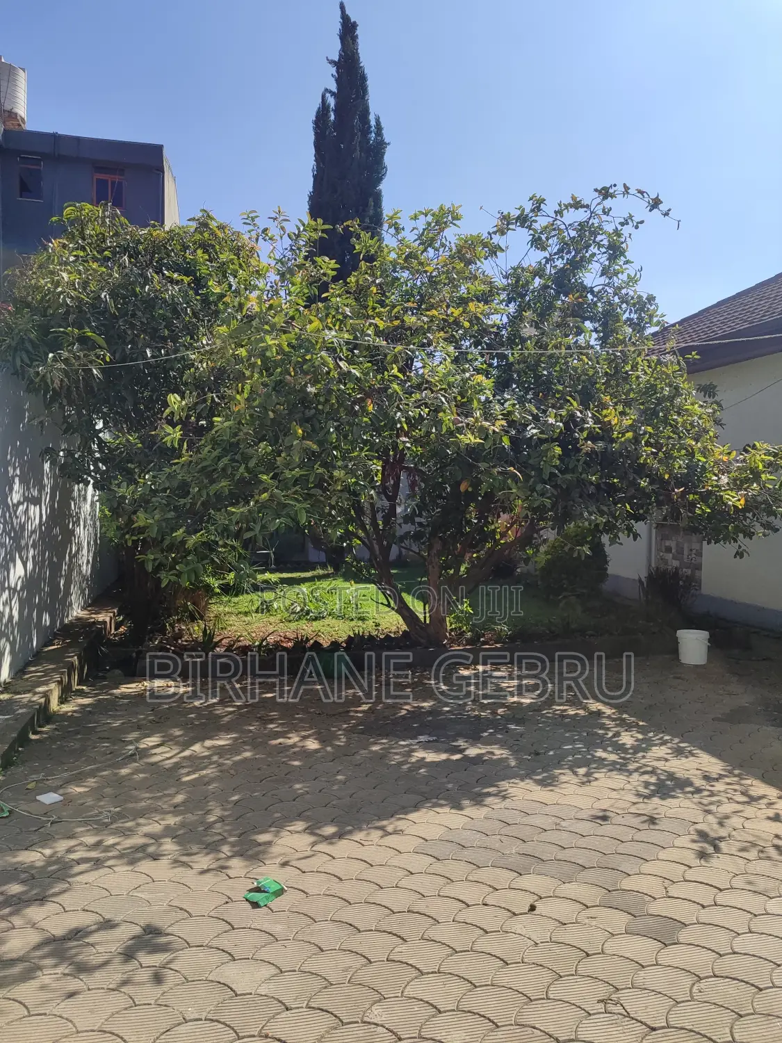 5bdrm Villa in Villa House, Bole for rent