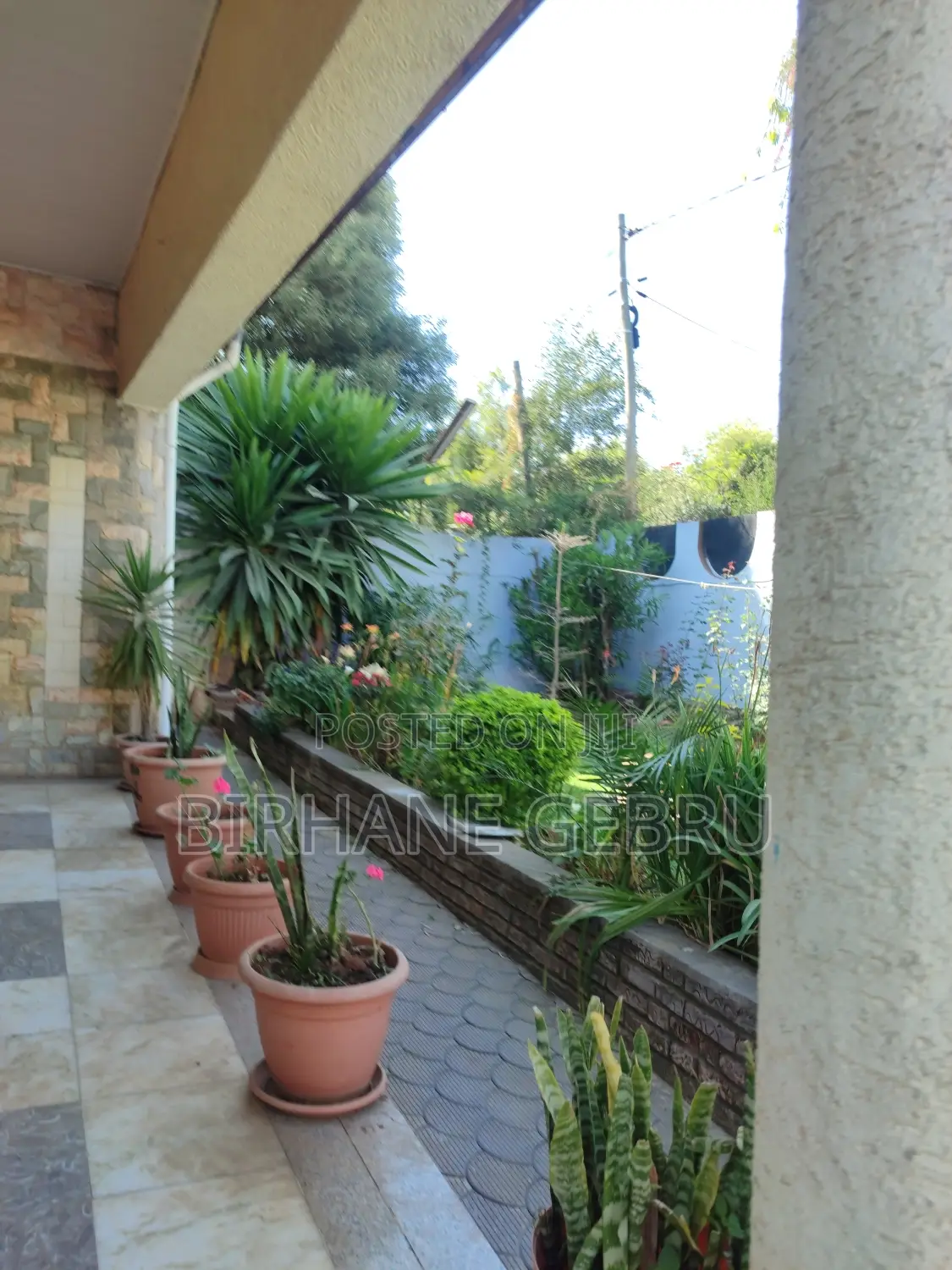 5bdrm Villa in Villa House, Bole for rent