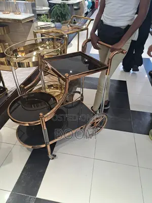 Photo - የመጠጥ መደርደርያ ጋሪ (ትሮሊ)