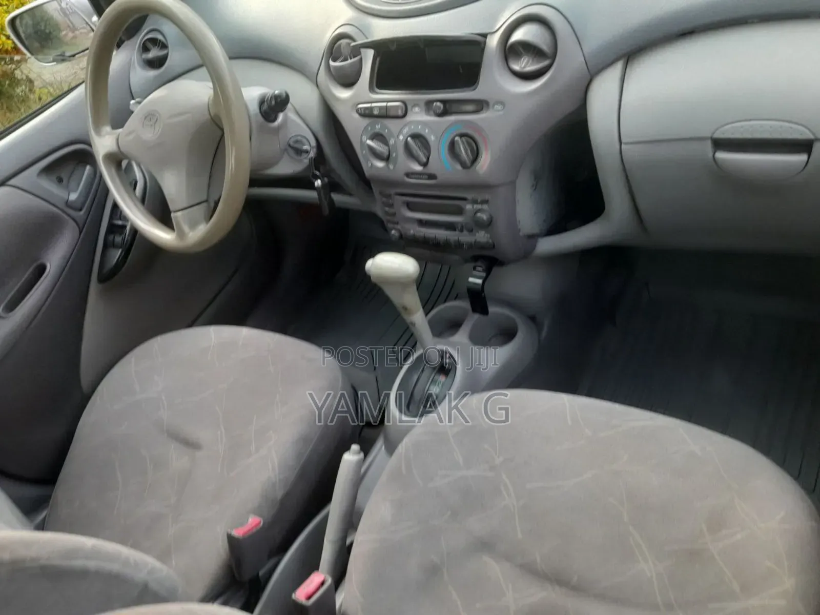 Toyota Platz 1.0 FWD 2001 Silver