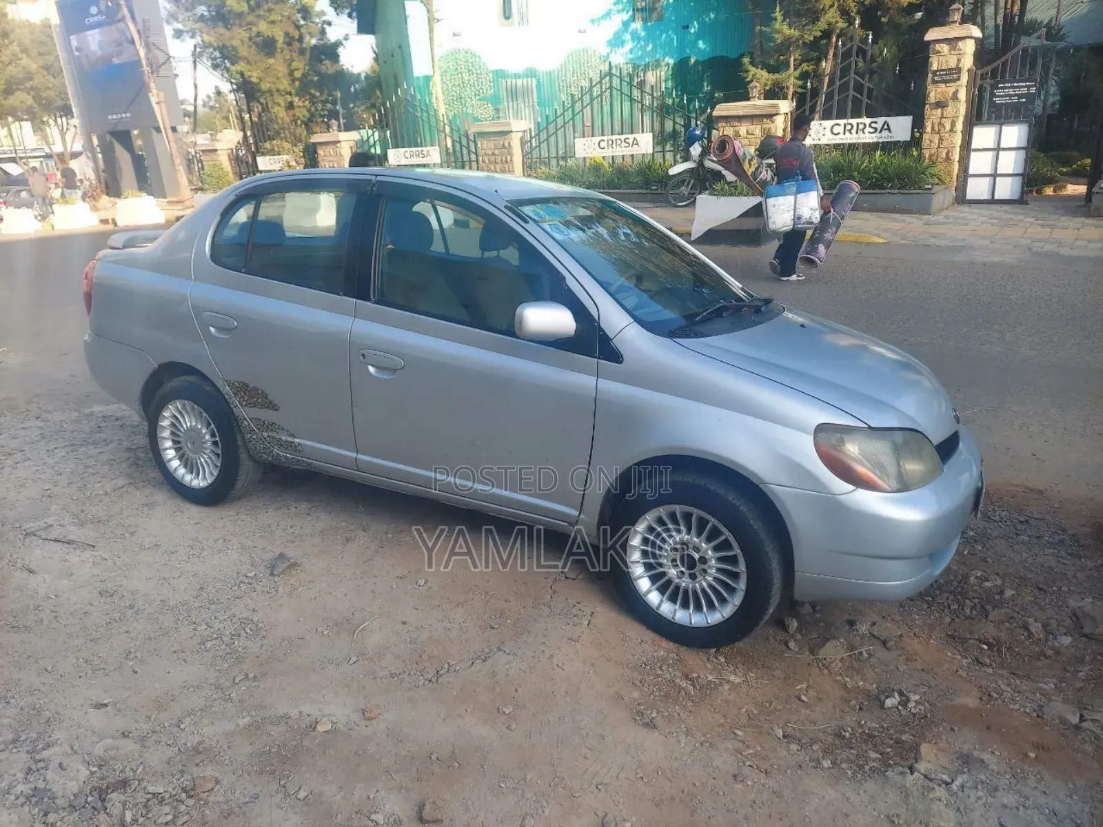 Toyota Platz 1.0 FWD 2001 Silver