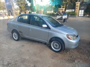Toyota Platz 1.0 FWD 2001 Silver
