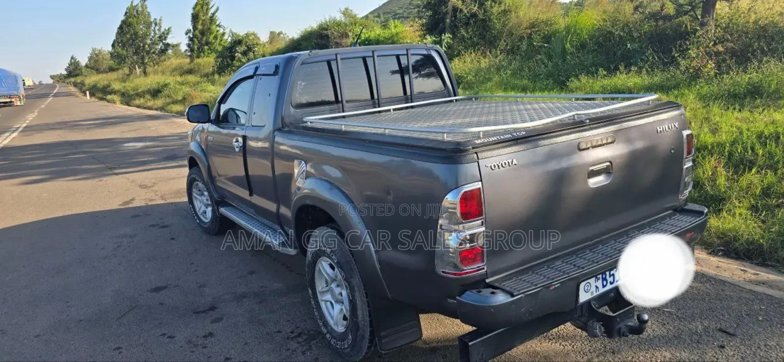 Toyota Hilux 2012 Black