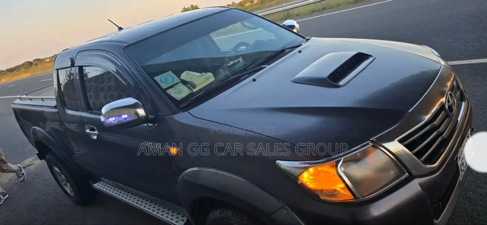 Toyota Hilux 2012 Black