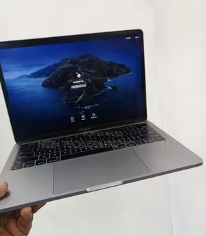 Photo - New Laptop Apple MacBook Pro 2017 8GB Intel Core I7 SSD 128GB