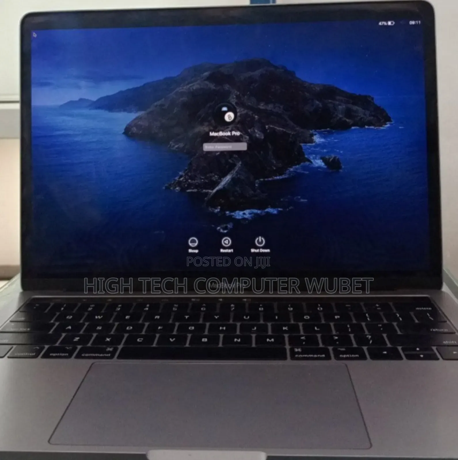 New Laptop Apple MacBook Pro 2017 8GB Intel Core I7 SSD 128GB