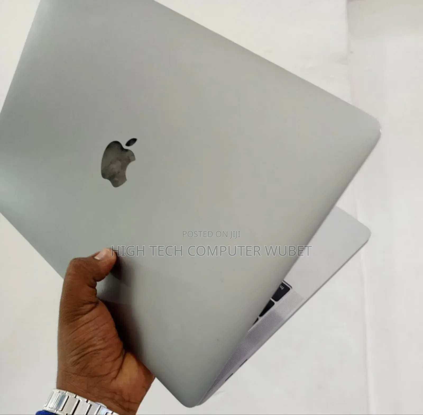 New Laptop Apple MacBook Pro 2017 8GB Intel Core I7 SSD 128GB