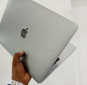 New Laptop Apple MacBook Pro 2017 8GB Intel Core I7 SSD 128GB