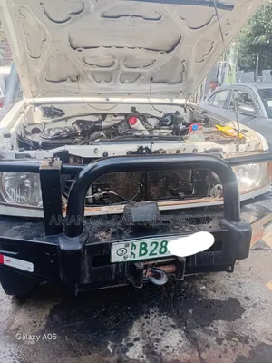 Toyota Land Cruiser 2015 White