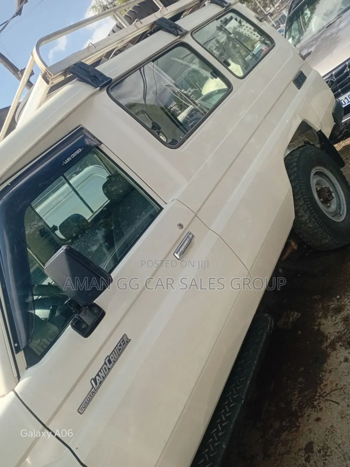 Toyota Land Cruiser 2015 White