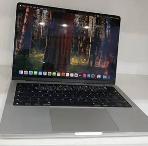 Photo - New Laptop Apple MacBook Pro M1 16GB Apple M1 Pro SSD 1T