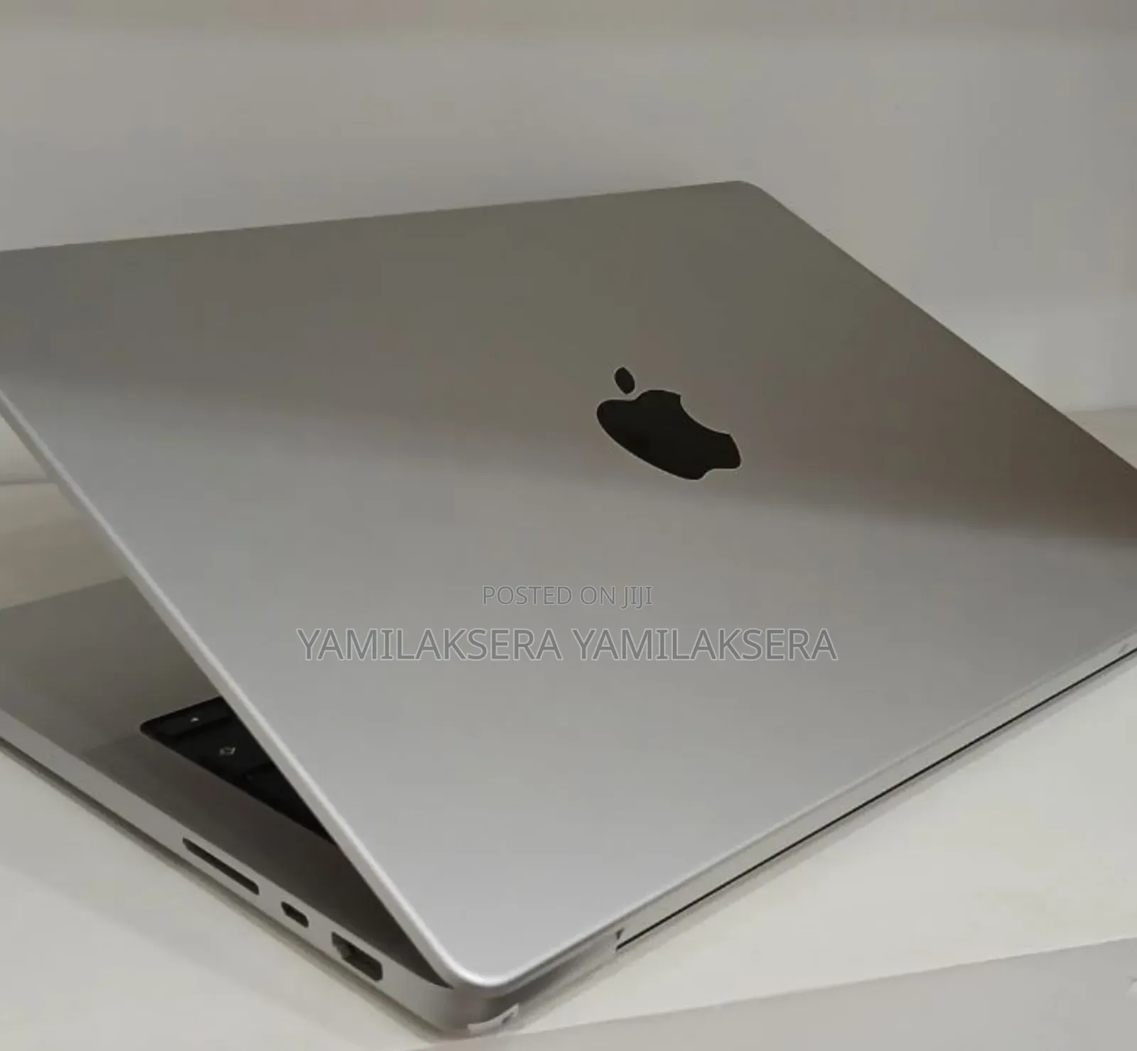 New Laptop Apple MacBook Pro M1 16GB Apple M1 Pro SSD 1T