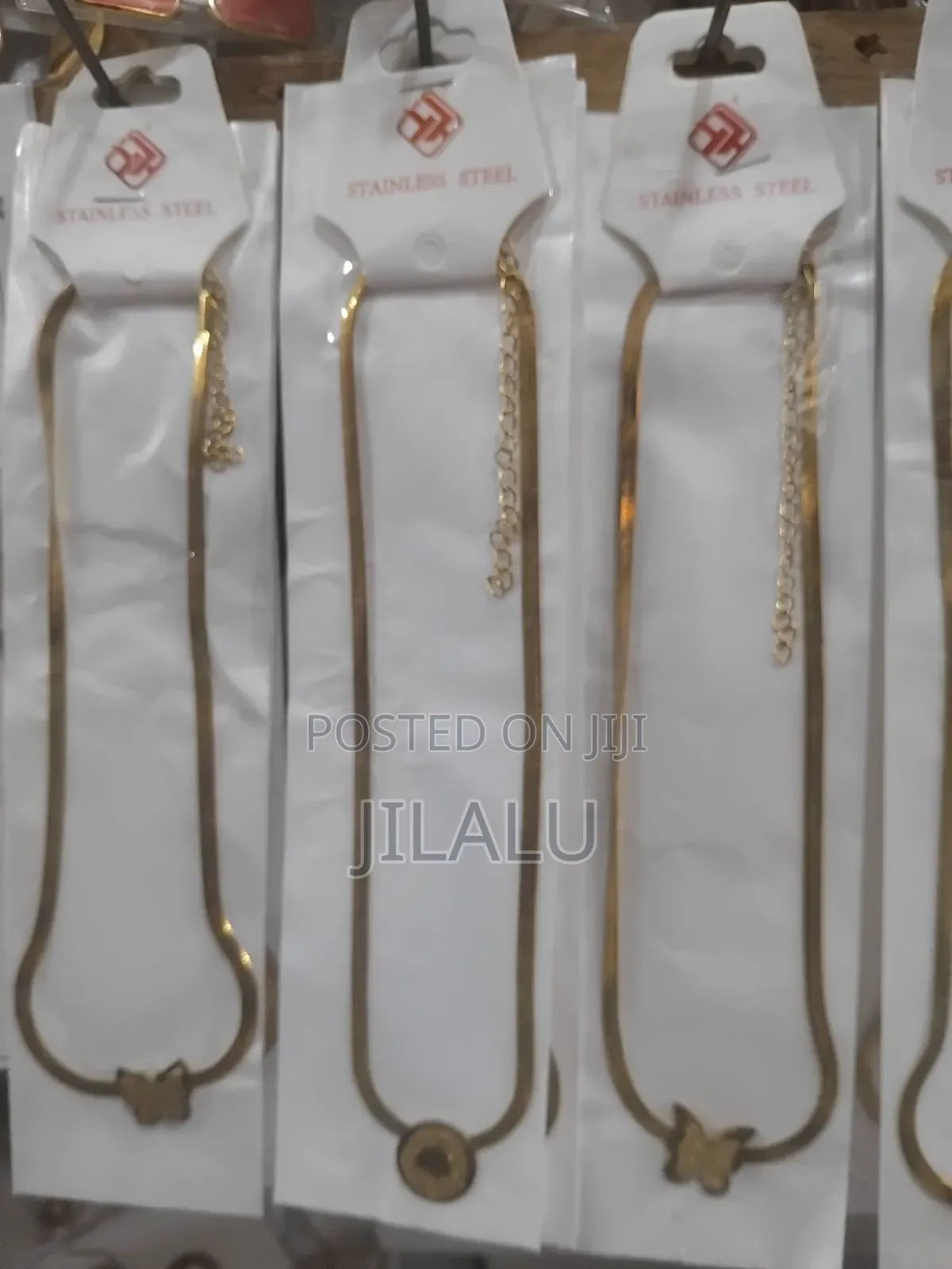 Jewellery (የአንገት ጌጦች