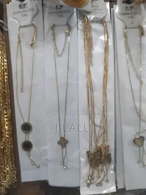 Jewellery (የአንገት ጌጦች