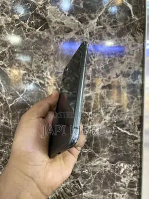 Apple iPhone 11 64 GB Black