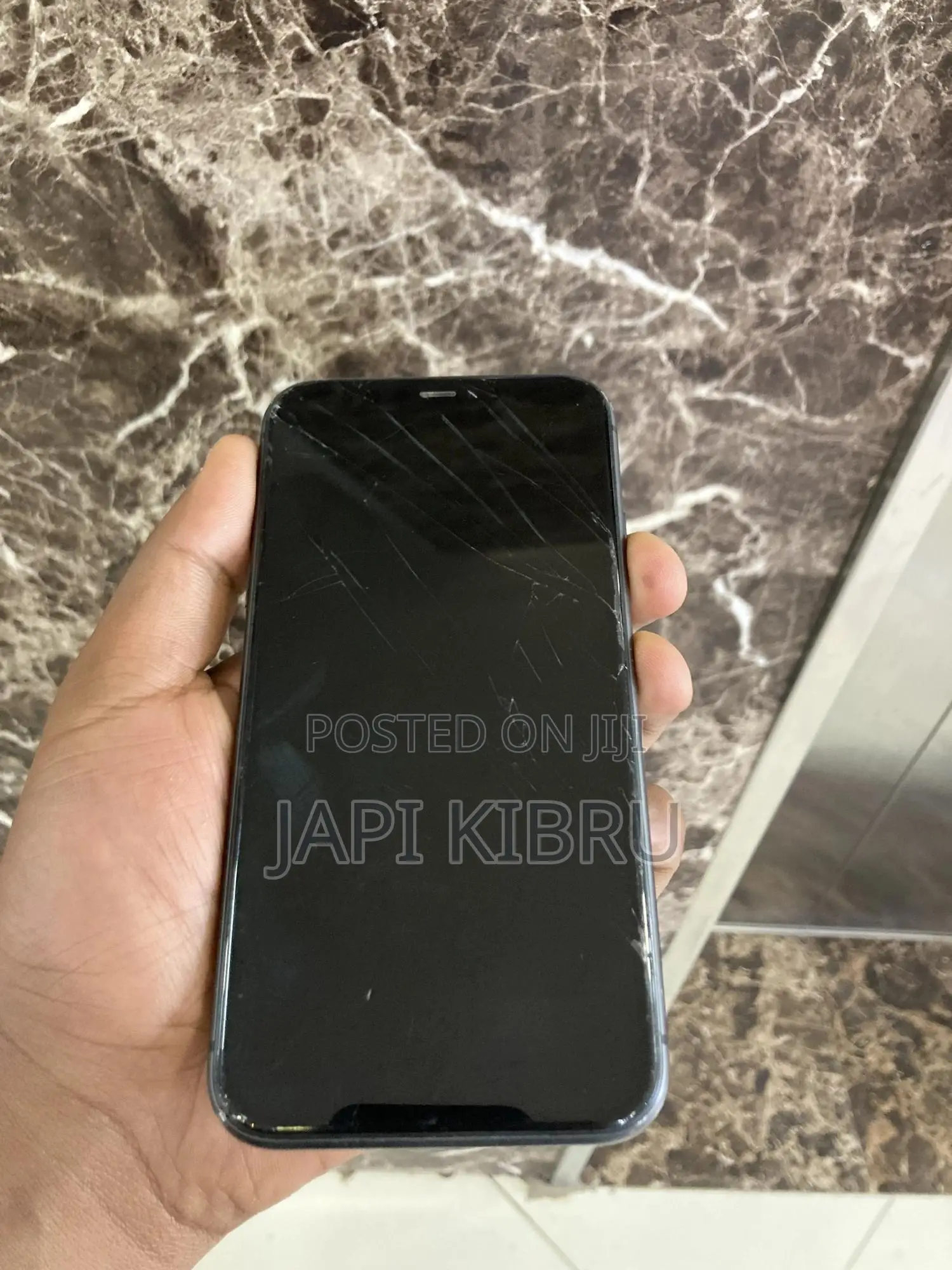Apple iPhone 11 64 GB Black