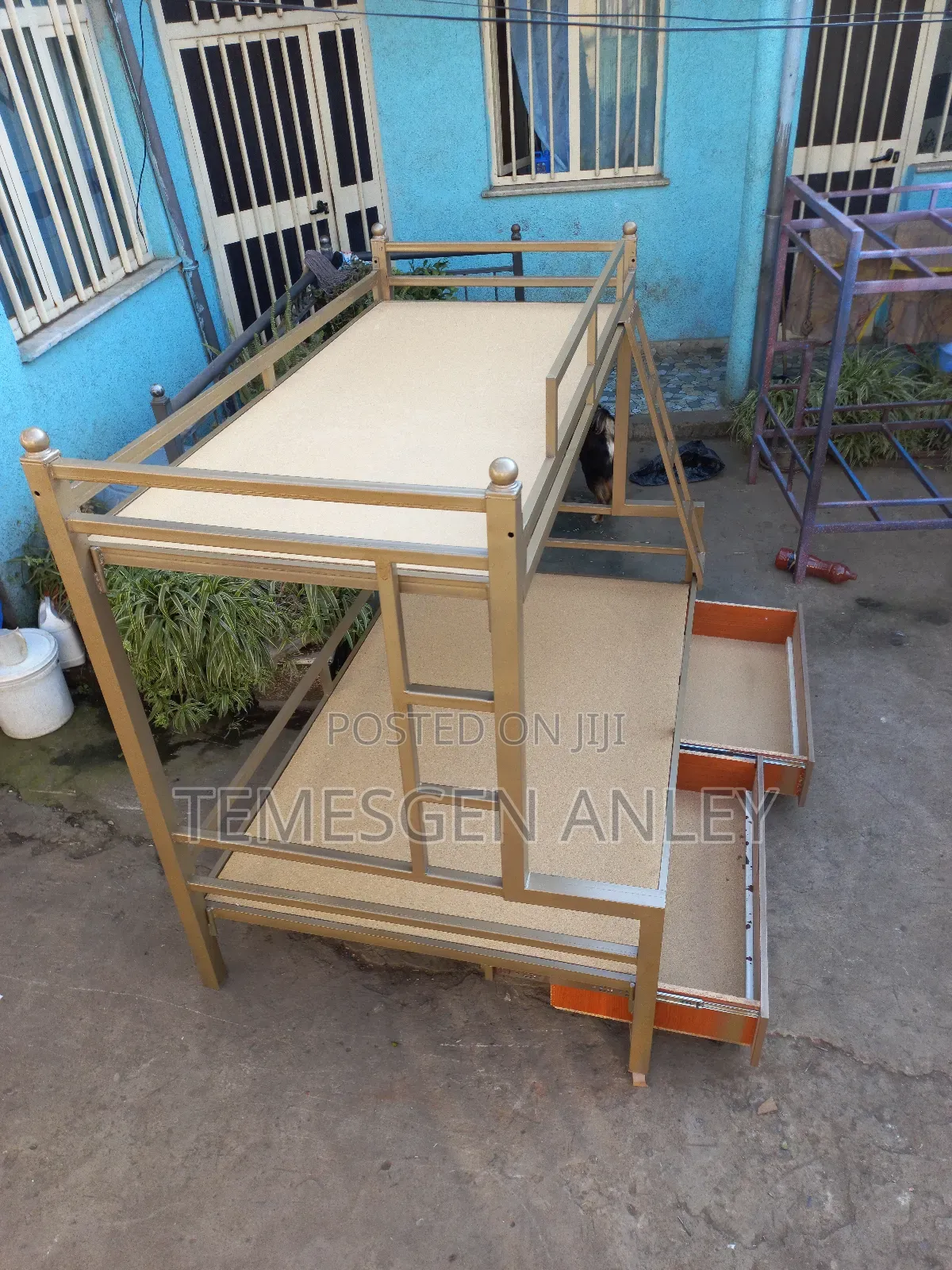 ተደራራቢ 120 አልጋ