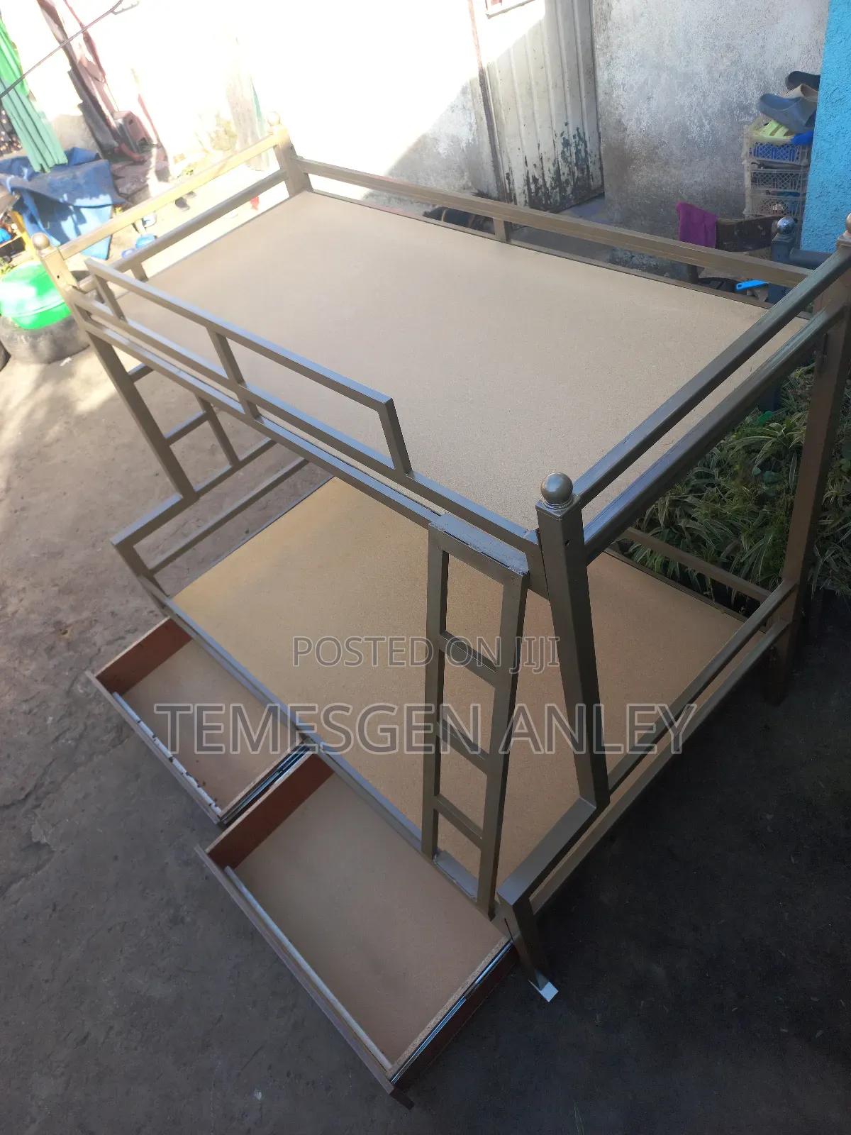 ተደራራቢ 120 አልጋ