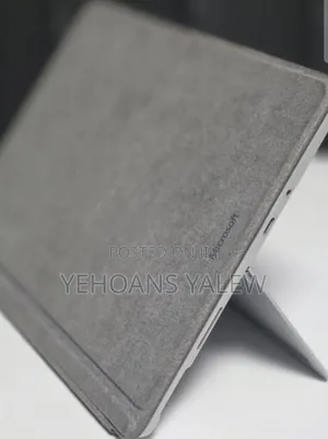 Photo - New Laptop Microsoft Surface Go 2 8GB Intel Celeron SSD 128GB