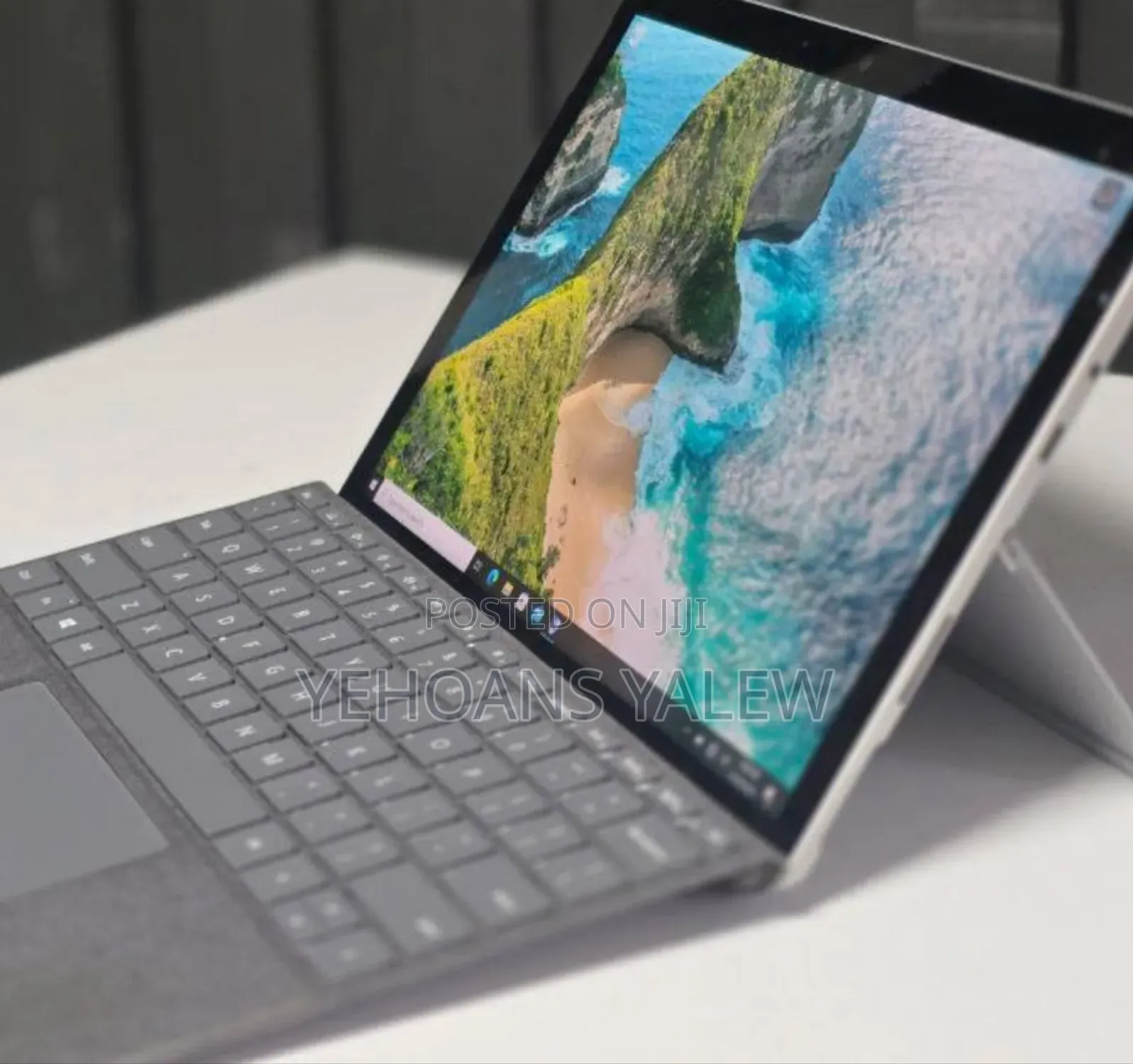 New Laptop Microsoft Surface Go 2 8GB Intel Celeron SSD 128GB