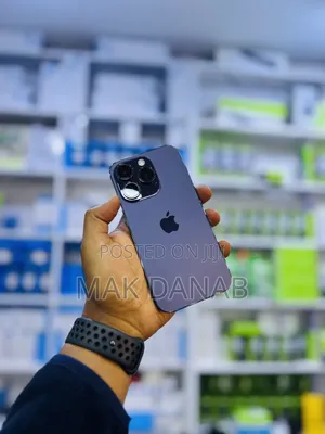 Photo - Apple iPhone 14 Pro 256 GB Purple