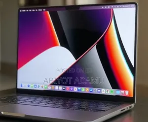New Laptop Apple MacBook Pro 16GB Apple M4 SSD 512GB