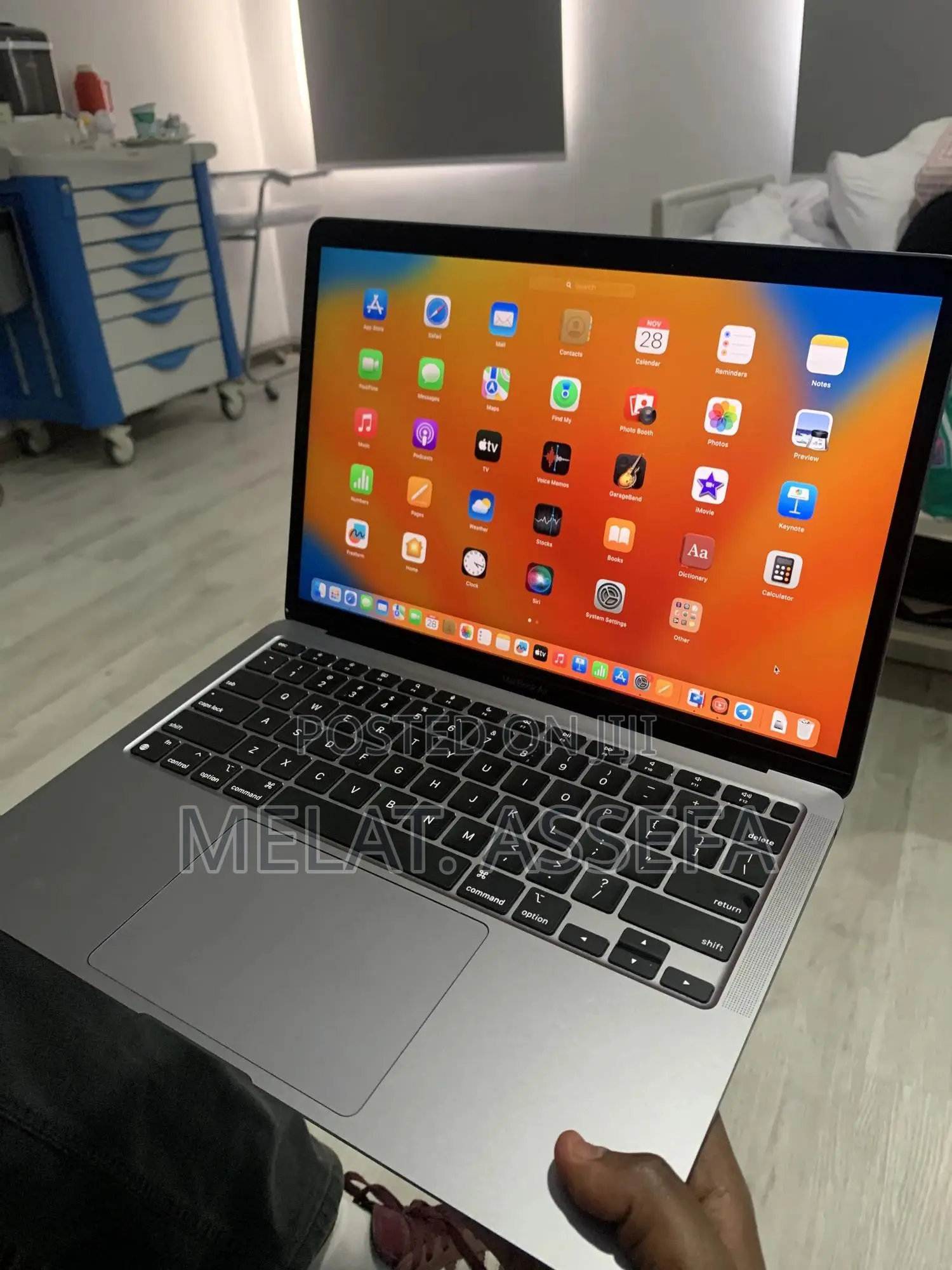 New Laptop Apple MacBook Air 2020 M1 8GB Apple M1 HDD 160GB