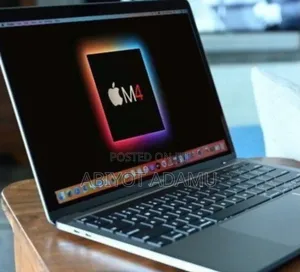 New Laptop Apple MacBook Pro 16GB Apple M4 SSD 512GB