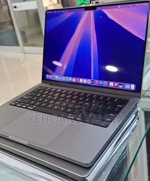 New Laptop Apple MacBook Pro 2021 M1 32GB Apple M1 Pro SSD 512GB