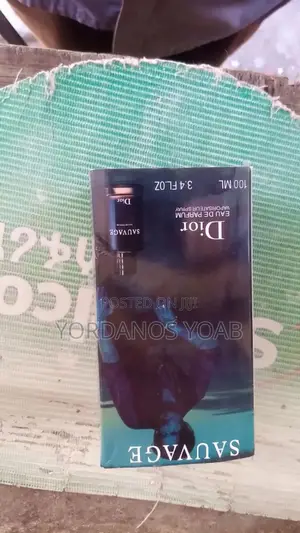 Photo - Sauvage Dior Perfume