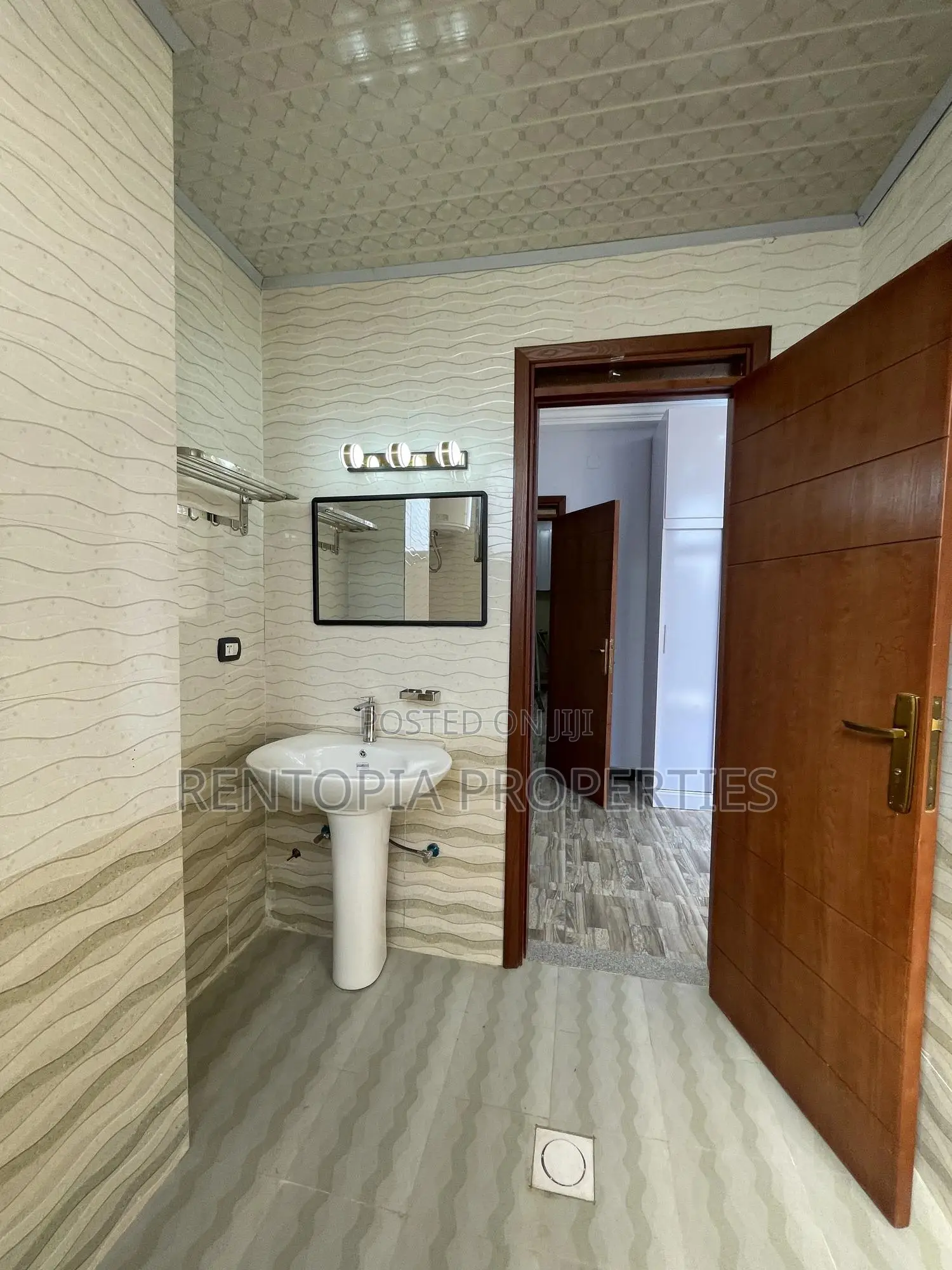 3bdrm Apartment in Bole for rent