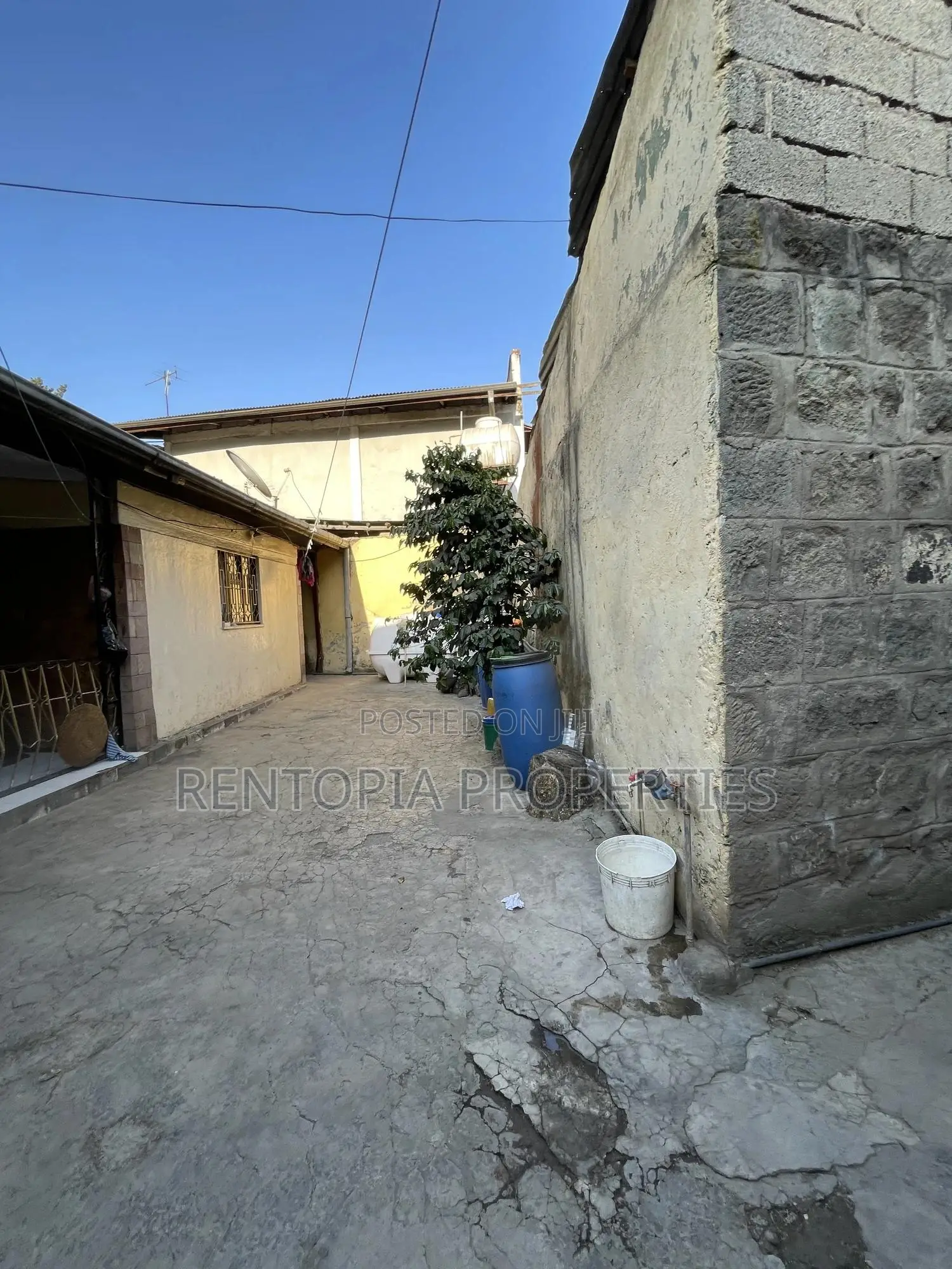 4bdrm Villa in Bole for sale