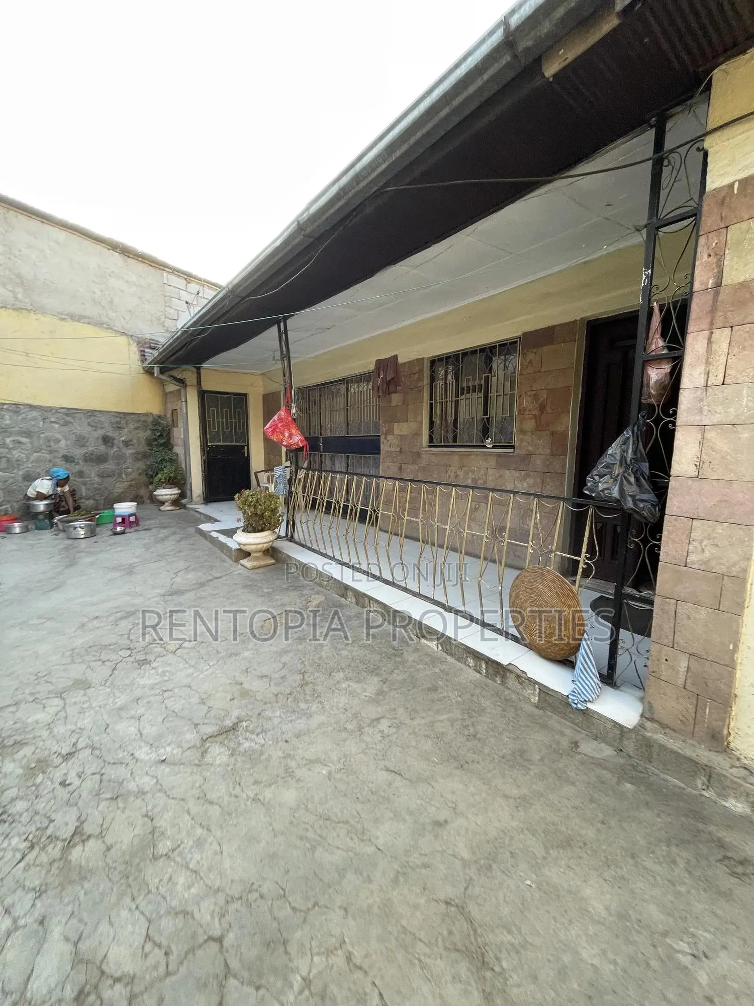 4bdrm Villa in Bole for sale