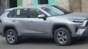 Photo - Toyota RAV4 Hybrid 2023 Teal