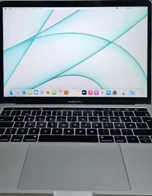 New Laptop Apple MacBook Pro 2017 16GB Intel Core I7 SSD 512GB