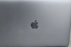 New Laptop Apple MacBook Pro 2017 16GB Intel Core I7 SSD 512GB