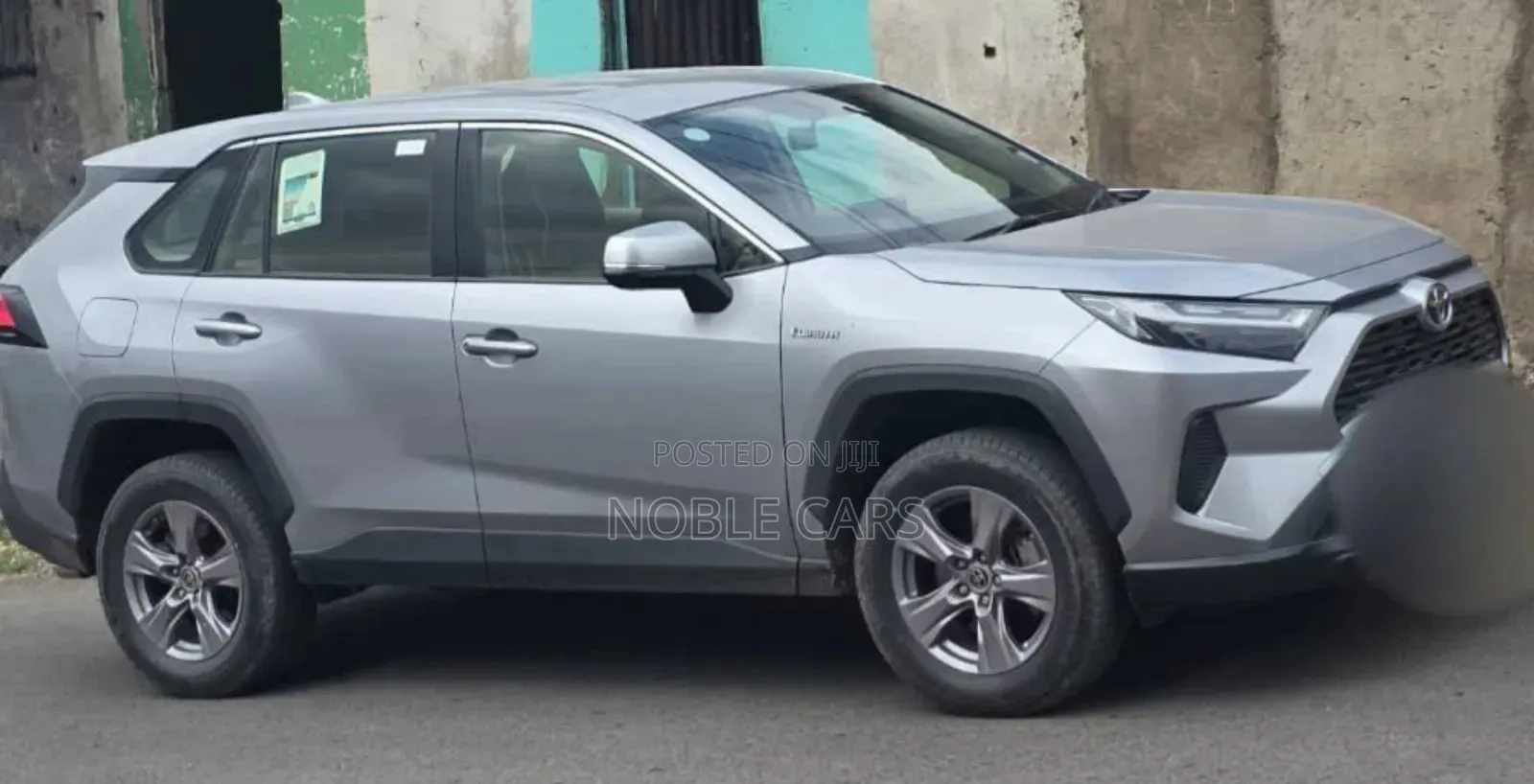 Toyota RAV4 2023 Silver