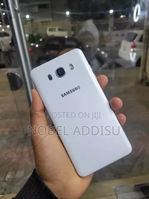 New Samsung Galaxy J7 16 GB White