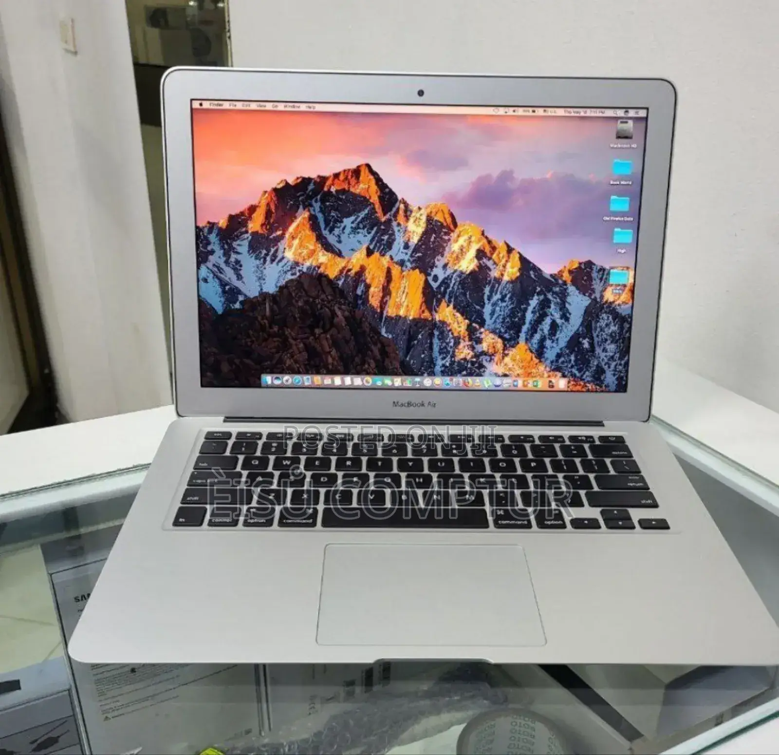 New Laptop Apple MacBook 4GB Intel Core I5 SSD 128GB