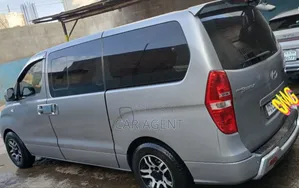 Hyundai Starex 2014 Silver