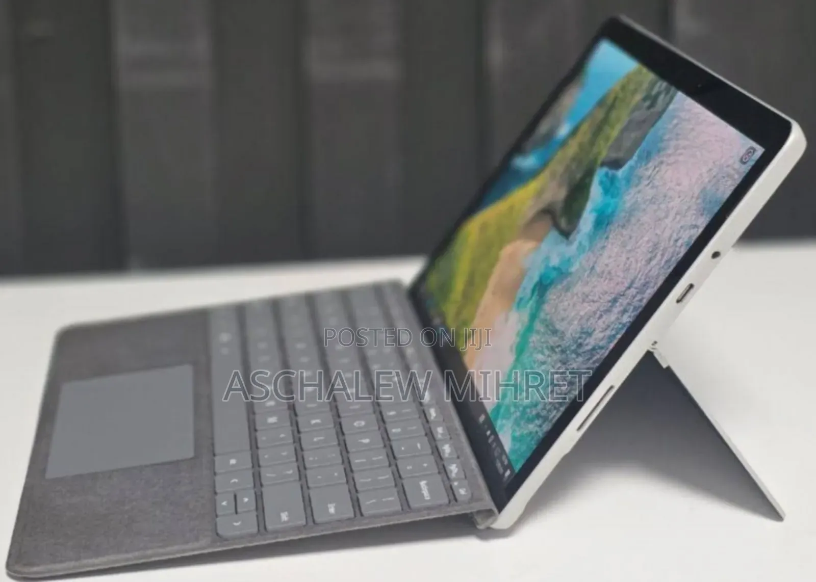 New Laptop Microsoft Surface Go 2 8GB Intel Core I5 SSD 128GB